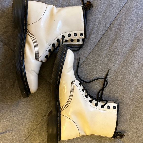 white doc martens - Picture 3 of 5